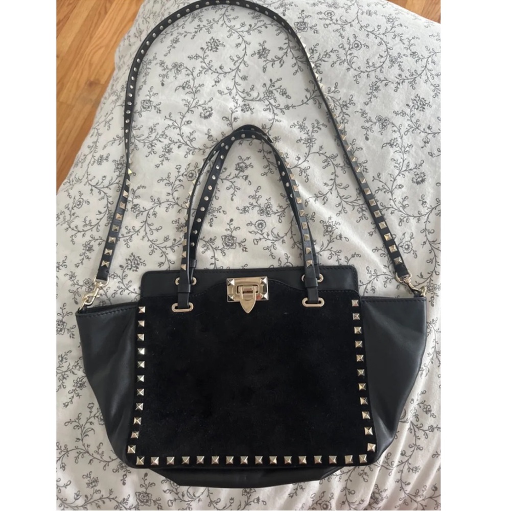 Valentino Garavani Rockstud Small Tote Black